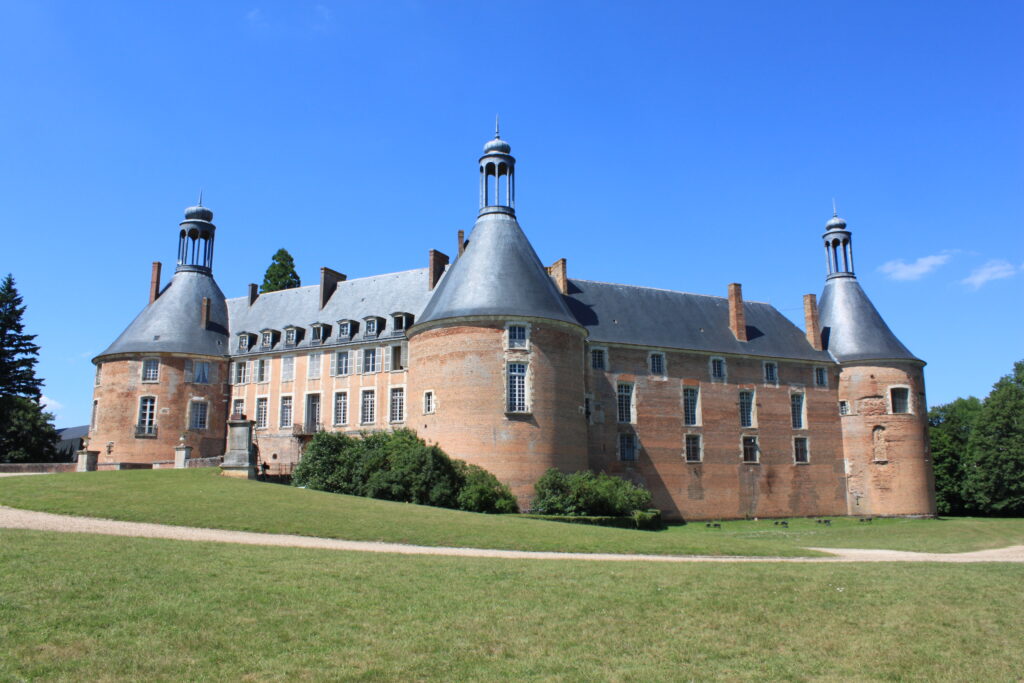 Saint-Fargeau_-_Château_de_Saint-Fargeau_19